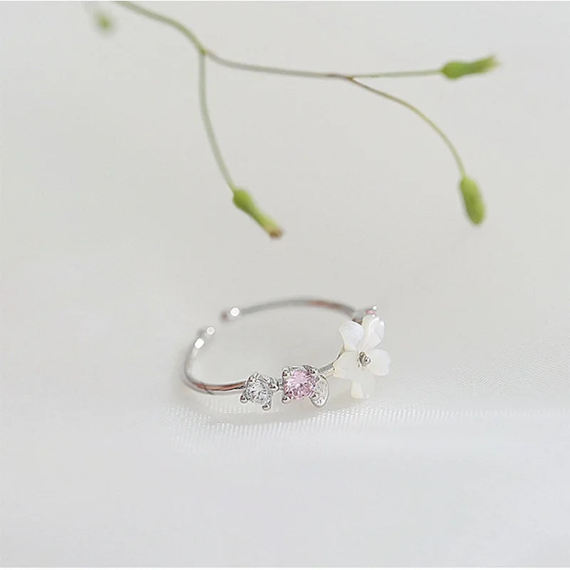 Vintage Rose Flower Rings for Women Korean Style Adjustable Sakura Princess Finger Ring Bride Wedding Engagement Party Jewelry